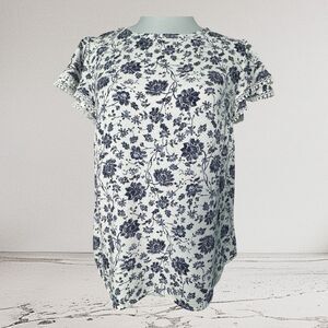 Angels Top Sz S White Navy Blue Floral Round Neck Flutter Sleeve Crochet Trim